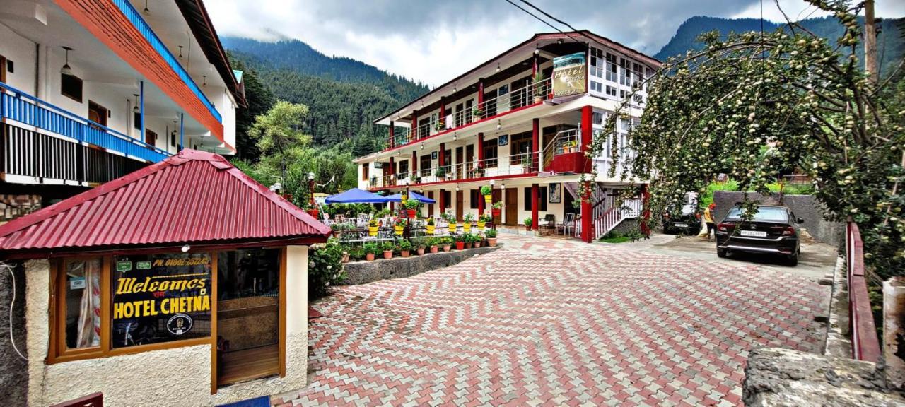 Hotel Chetna Manāli Exteriör bild