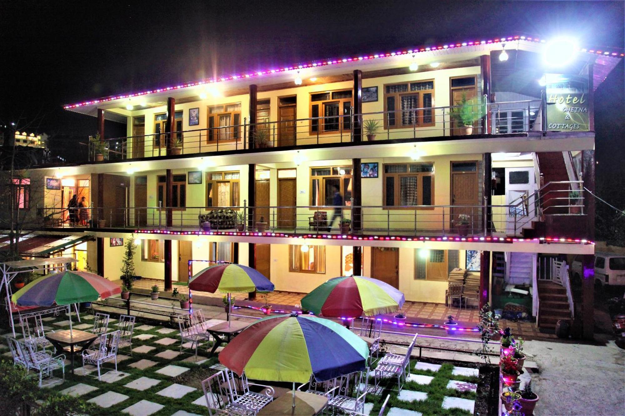 Hotel Chetna Manāli Exteriör bild